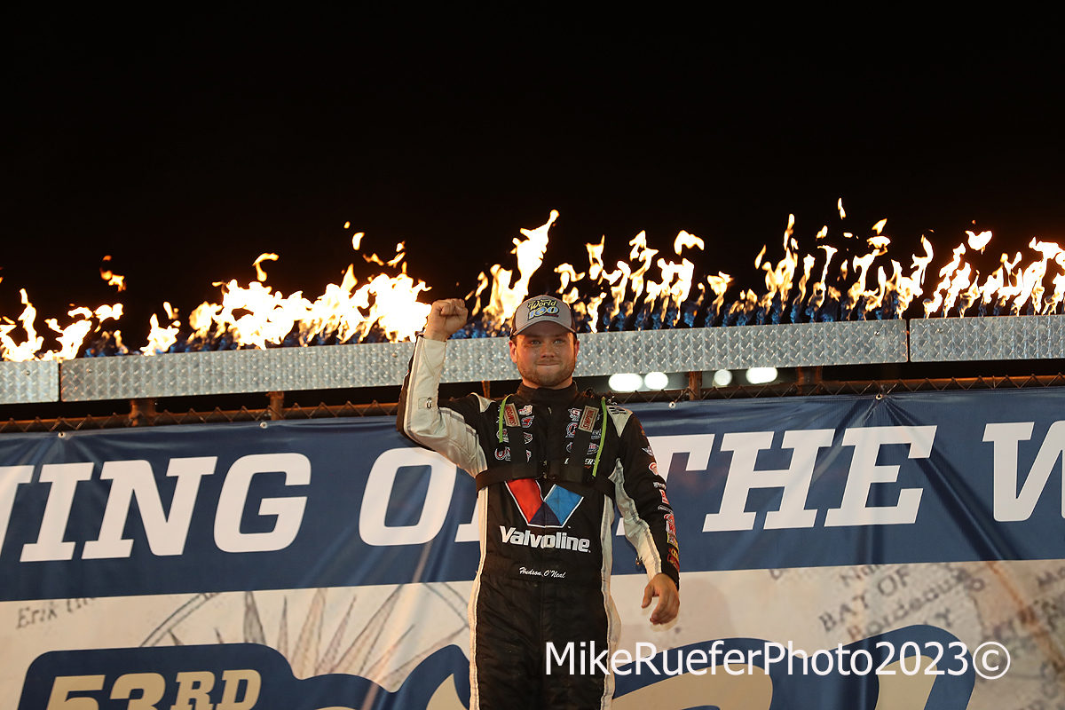 Hudson O’Neal, Bobby Pierce Win Thursday World 100 Prelim Features at